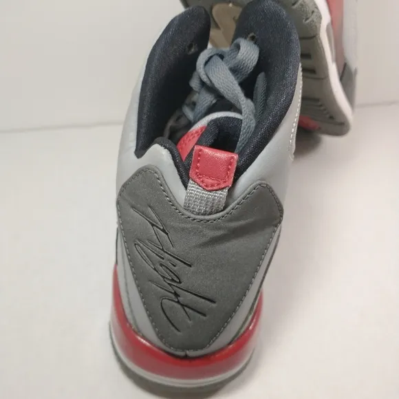 Nike Jordans Flight Style 629942-002 High Top Boys Shoes Size 5.5 Youth,Gray Red